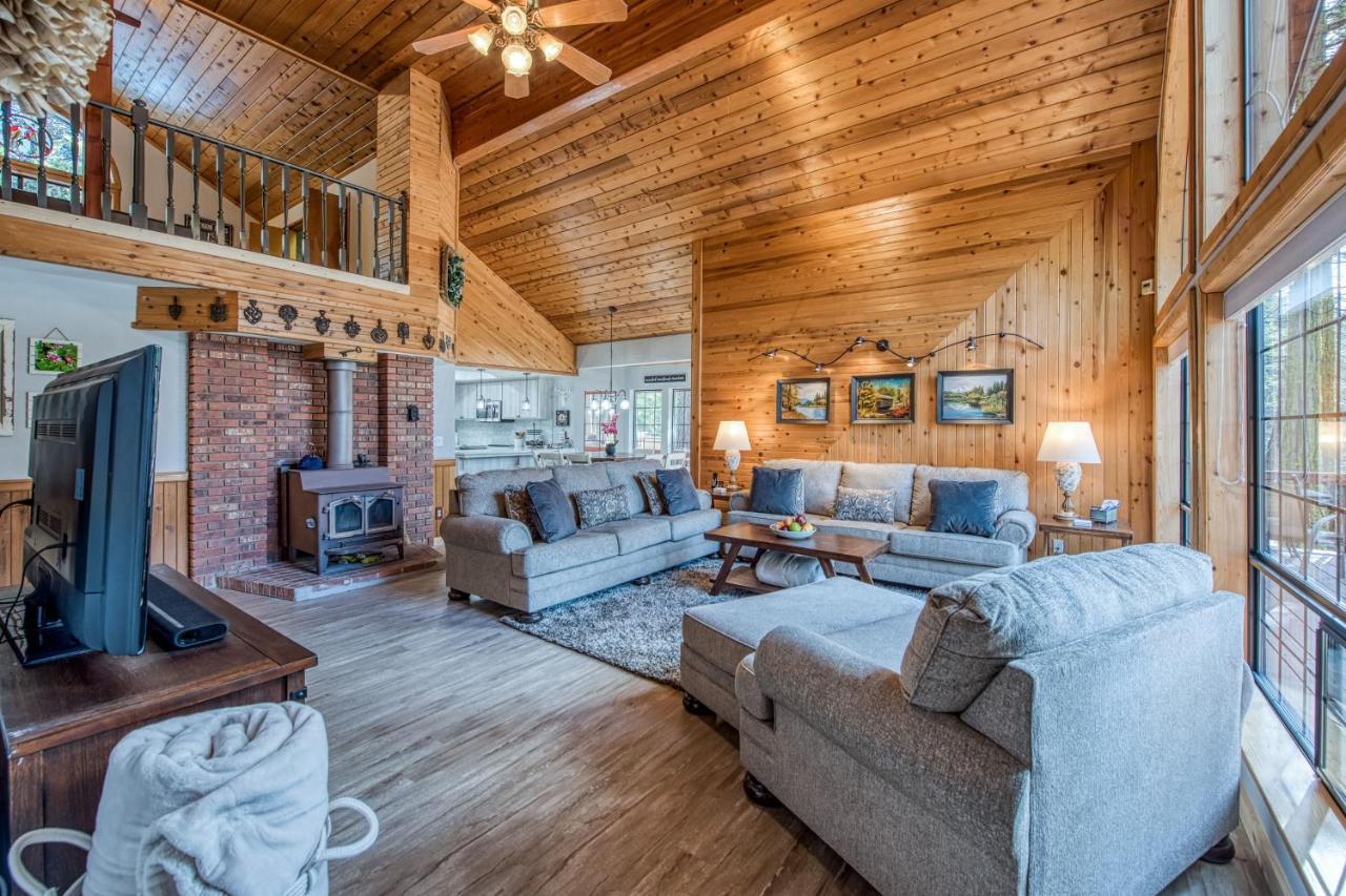 Apple Blossom Lodge Shaver Lake Exterior photo