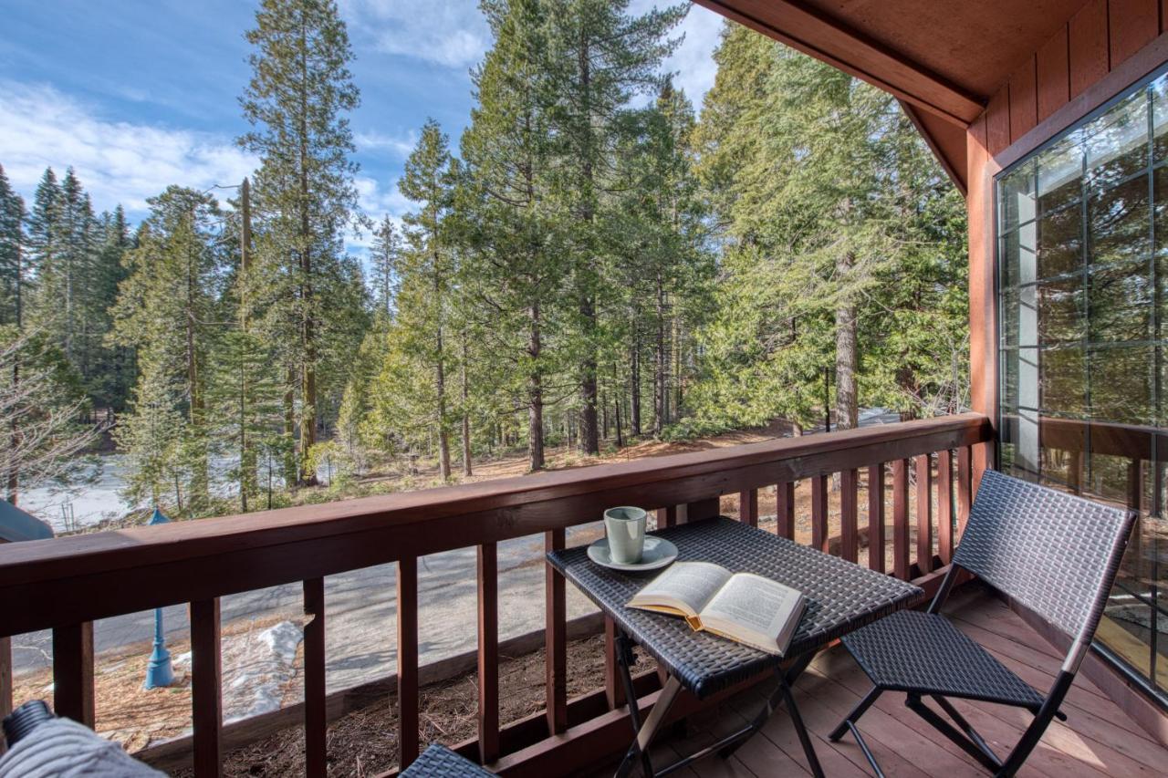 Apple Blossom Lodge Shaver Lake Exterior photo